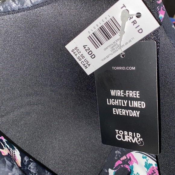 NWT TORRID DAY OF THE DEAD  Skull Wirefree 360 Smoothing Bra☠️💜💀🩷 - Picture 6 of 10